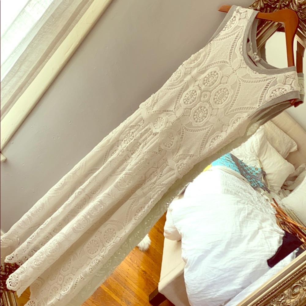 Gorgeous white lace midi dress Anthropologie